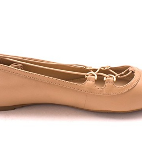 NEW Michael Kors Tabby Nude Leather Ballet Flats - Picture 2 of 3
